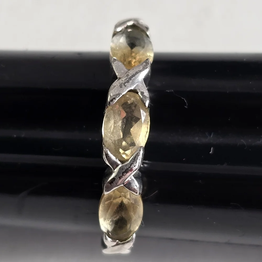 Elegant Sterling Silver 925 Citrine Ring - Picture 4 of 6